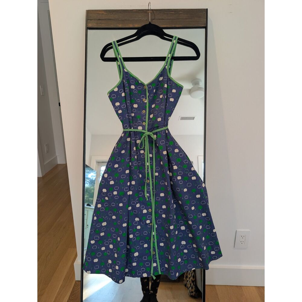 COLLECTORS ITEM!! Vintage Jean Lang Original Apple Print Green Trim Tie Belt